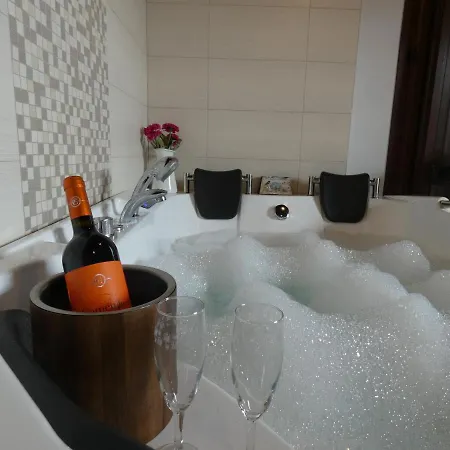 Ferienhaus Lagar I Con Jacuzzi Curiel de Duero